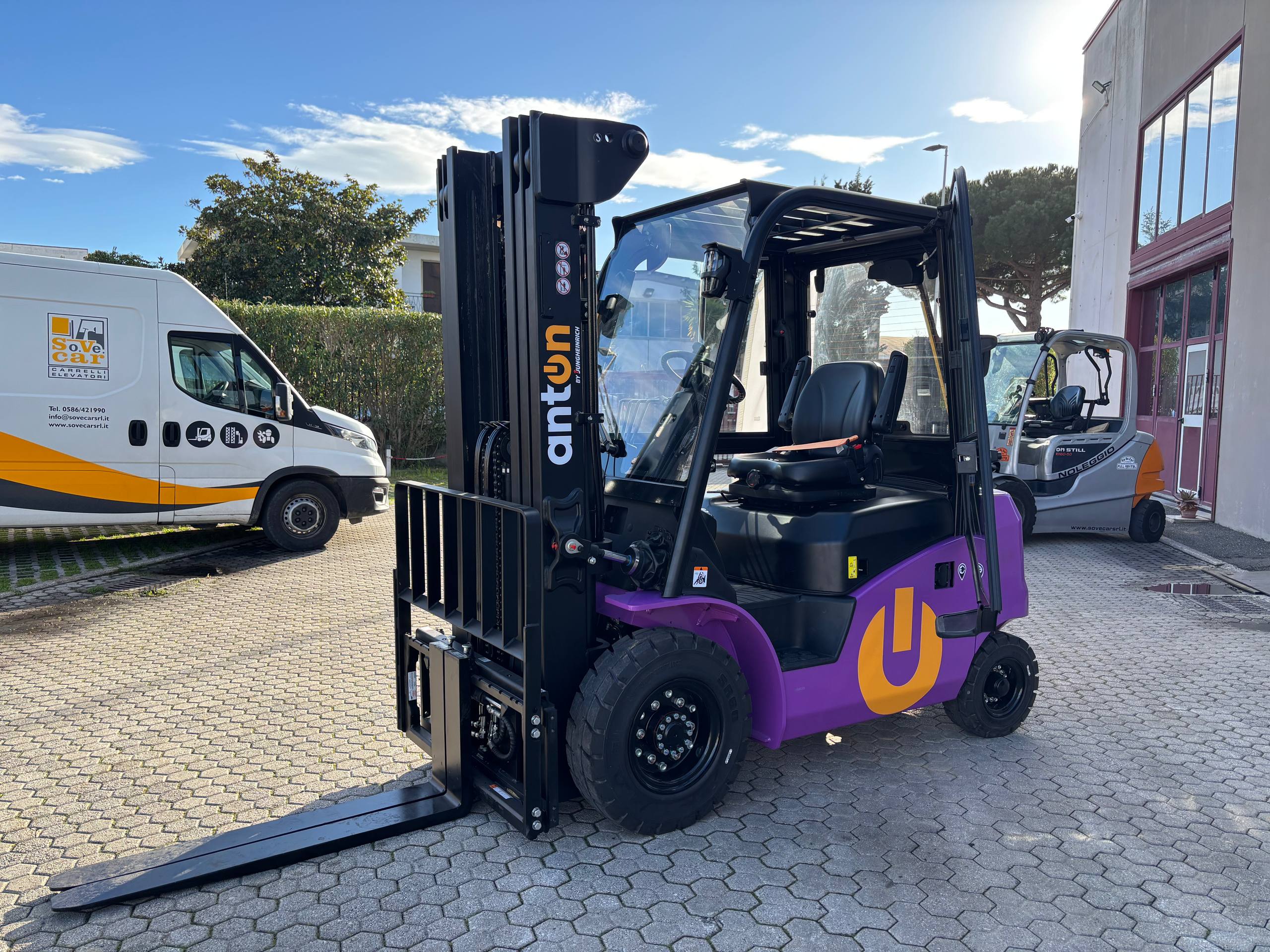 carrello elevatore elettrico 2500 kg Anton 80V So.Ve.car Livorno