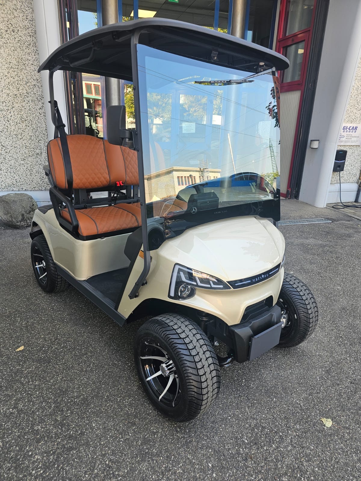 Golf cart in arrivo presso So.Ve.car Livorno