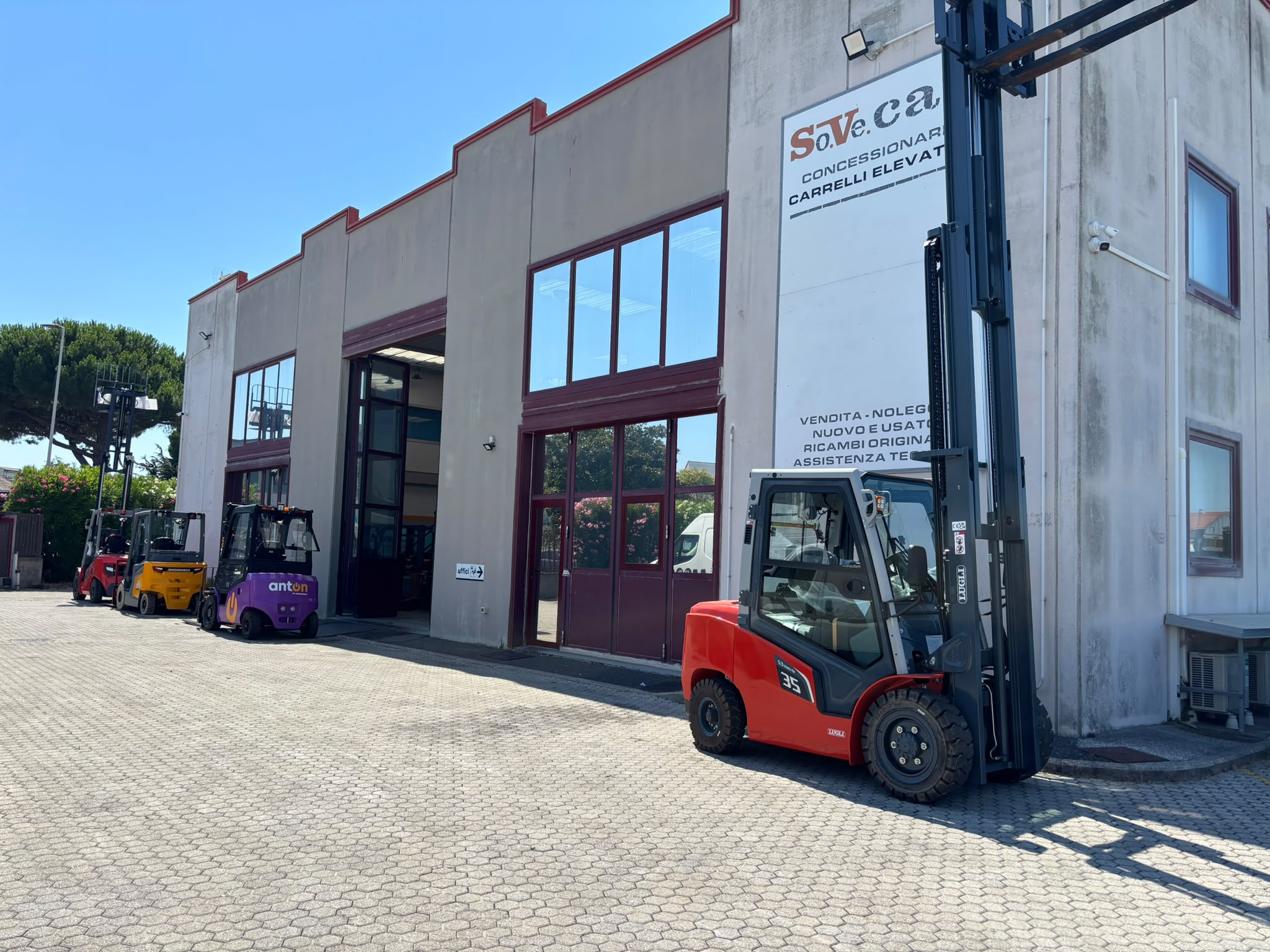 Gamma carrelli elevatori So.Ve.car Livorno